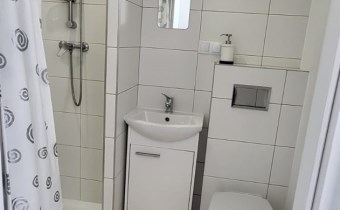 Pokój z łazienką i widokiem na góry – idealne miej