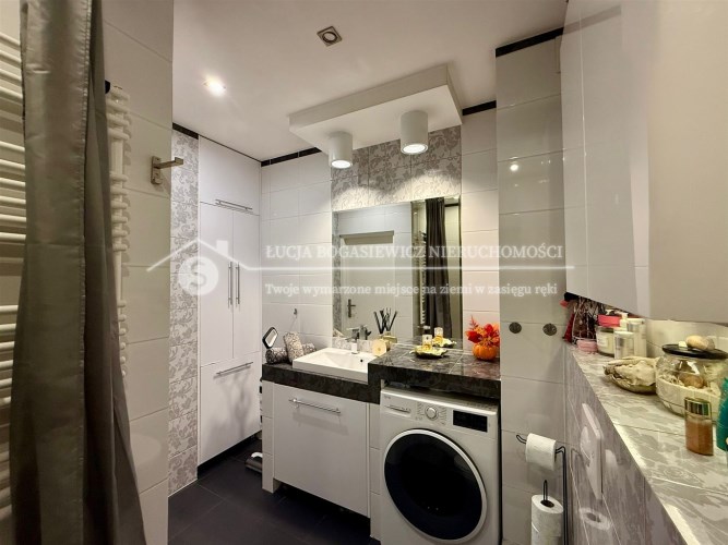 Cisza i prywatność – kameralny budynek z niską zab