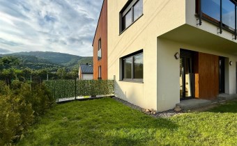 Komunikacja i Ski Bus Przystanek Ski Bus w odległo