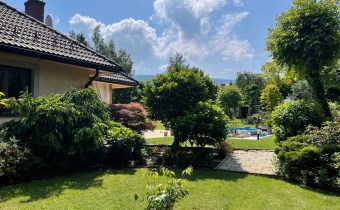 Kuchnia z jadalnią w Jaworzu – elegancka, funkcjon