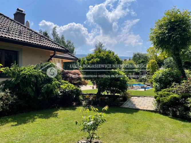 Kuchnia z jadalnią w Jaworzu – elegancka, funkcjon