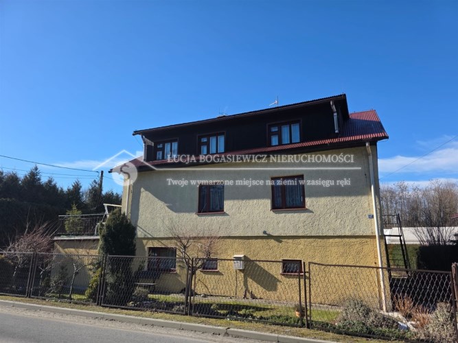 Oferta sprzedaży domu w Ustroniu – 11 pokoi, 2 kuc