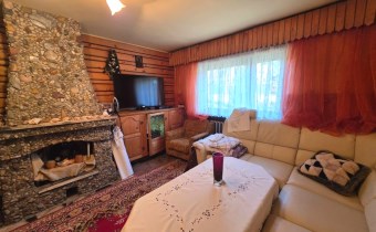 Dom 328 m² w Ustroniu na sprzedaż – solidna baza d