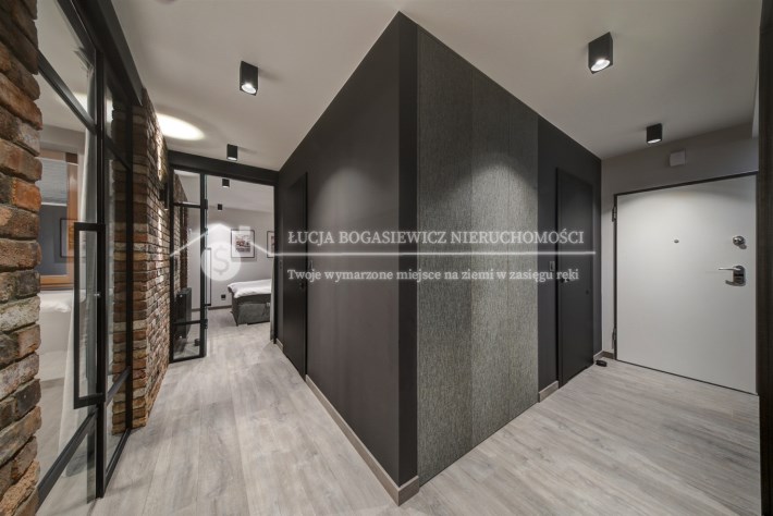 Nowoczesne mieszkanie z loggią i miejscem garażowy