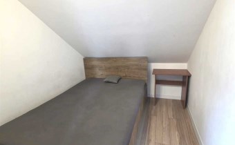 Sypialnia w mieszkaniu 34 m² – komfort i wygoda w 