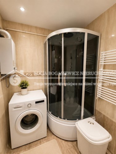 Duży balkon z przyjemnym widokiem – idealne miejsc