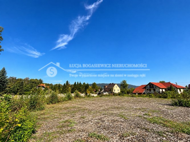 2301 M² TERENU POD ZABUDOWĘ JEDNORODZINNĄ  Duża dz